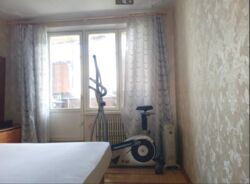 ������ 3 �� ����������, �. ������, ��. ������ 72. ���� 1