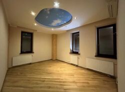 У продажу 2 - кімнатна квартира в клубному будинку преміум-класу у самому центрі міста на вулиці Єніна (Бакуліна) фото 8 У продажу 2 - кімнатна квартира в клубному будинку преміум-класу у самому центрі міста на вулиці Єніна (Бакуліна) фото 8