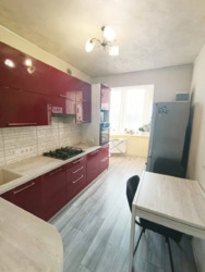 У продажу євродвушка з ремонтом, в комплексі комфорт - класу, ЖК Лазурний фото 1 У продажу євродвушка з ремонтом, в комплексі комфорт - класу, ЖК Лазурний фото 1