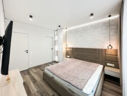 У продажу 3 - кімнатна квартира в ЖК Будинок з ротондами на вул. Сухумська, 11 фото 13 У продажу 3 - кімнатна квартира в ЖК Будинок з ротондами на вул. Сухумська, 11 фото 13