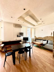 Продам 3 к.кв., СЕРТИФИКАТ,Центр, м. Яр. Мудрого, ул.Лермонтовская фото 1 Продам 3 к.кв., СЕРТИФИКАТ,Центр, м. Яр. Мудрого, ул.Лермонтовская фото 1