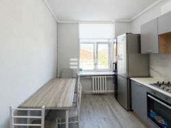 Продам 2 кімн. квартиру. Центр. м. Бекетова. Куликівський узвіз, 13. фото 8 Продам 2 кімн. квартиру. Центр. м. Бекетова. Куликівський узвіз, 13. фото 8