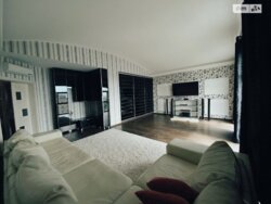 Продаж 5к квартири по вул.Дубнівській фото 1 Продаж 5к квартири по вул.Дубнівській фото 1