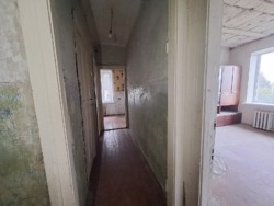 Продаж 2-кімнатної квартири під ремонт у затишному районі Луцька! фото 5 Продаж 2-кімнатної квартири під ремонт у затишному районі Луцька! фото 5