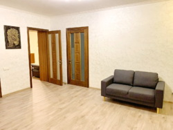 У продажу 4-кімнатна квартира по вул.Харківська 3/2 з ремонтом, меблями та технікою. фото 6 У продажу 4-кімнатна квартира по вул.Харківська 3/2 з ремонтом, меблями та технікою. фото 6