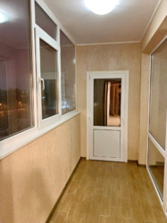 У продажу 4-кімнатна квартира по вул.Харківська 3/2 з ремонтом, меблями та технікою. фото 8 У продажу 4-кімнатна квартира по вул.Харківська 3/2 з ремонтом, меблями та технікою. фото 8