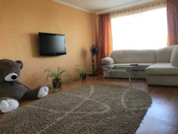 Продається трикімнатна квартира по вул. Іллінська б.51/1 фото 1 Продається трикімнатна квартира по вул. Іллінська б.51/1 фото 1