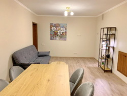 У продажу 4-кімнатна квартира по вул.Харківська 3/2 з ремонтом, меблями та технікою. фото 4 У продажу 4-кімнатна квартира по вул.Харківська 3/2 з ремонтом, меблями та технікою. фото 4