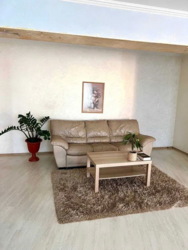 3-кімнатка дворівнева квартира в центрі в домі з закритим двором.2-рівнева квартира на вул. Петропавлівська фото 9 3-кімнатка дворівнева квартира в центрі в домі з закритим двором.2-рівнева квартира на вул. Петропавлівська фото 9