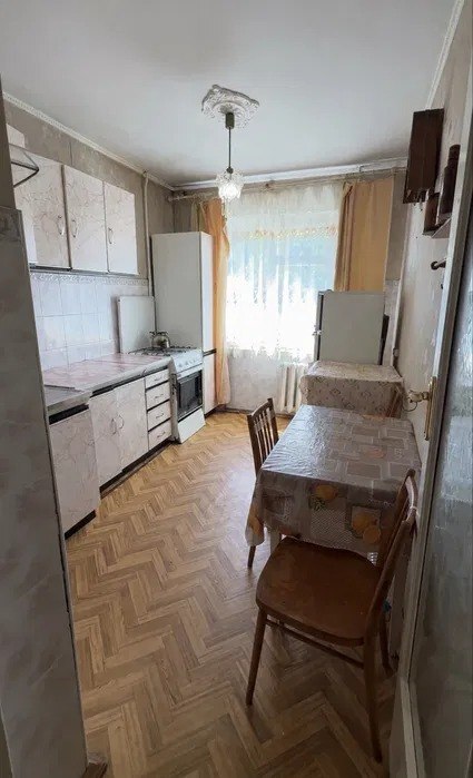 Продам 3-кімнатну квартиру, парк Олександрія, 68 м² фото 1 Продам 3-кімнатну квартиру, парк Олександрія, 68 м² фото 1