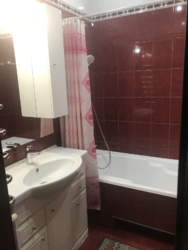 3-кімнатна квартира на м-ві Піщаний у цегляному будинку 2005 р фото 2 3-кімнатна квартира на м-ві Піщаний у цегляному будинку 2005 р фото 2