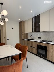 ��������� �������� ³�����, ³�������, �����, �� Forest Home ���� 2
