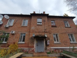 Продам квартиру під ваш ремонт на 12 кварталі/ Краснопільська фото 2 Продам квартиру під ваш ремонт на 12 кварталі/ Краснопільська фото 2