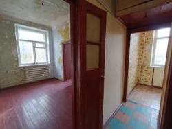 Продам квартиру під ваш ремонт на 12 кварталі/ Краснопільська фото 4 Продам квартиру під ваш ремонт на 12 кварталі/ Краснопільська фото 4