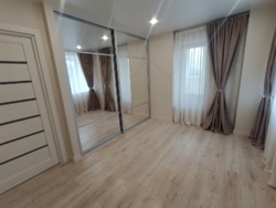 Продам квартиру з новим ремонтом і автономним опаленням в новобудові на Грушевского! фото 14 Продам квартиру з новим ремонтом і автономним опаленням в новобудові на Грушевского! фото 14