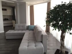 Продается 2 комнатная квартира в 12 Жемчужине на ул. Малиновского. фото 3 Продается 2 комнатная квартира в 12 Жемчужине на ул. Малиновского. фото 3