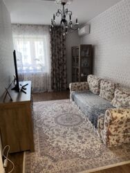 Продається 2 кімнатна квартира 76 м на Ніщинського. фото 1 Продається 2 кімнатна квартира 76 м на Ніщинського. фото 1