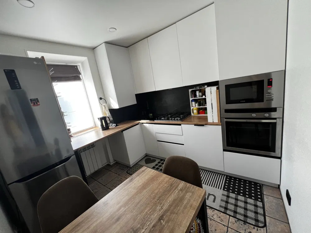 Продам 3 кім. квартиру, р-н Новомиколаївка фото 1 Продам 3 кім. квартиру, р-н Новомиколаївка фото 1