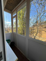 Продам двокімнатну квартиру в центрі міста на 3-му поверсі. фото 1 Продам двокімнатну квартиру в центрі міста на 3-му поверсі. фото 1