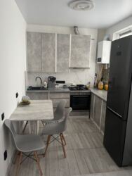 Продам 2 кім. квартиру, р-н Новомиколаївка фото 1 Продам 2 кім. квартиру, р-н Новомиколаївка фото 1