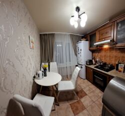 Продам 2 кім. квартиру на Ковалівці, меблі, техніка фото 2 Продам 2 кім. квартиру на Ковалівці, меблі, техніка фото 2