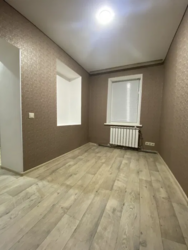 Продам 2 кім. квартиру в частині будинку в Центрі фото 1 Продам 2 кім. квартиру в частині будинку в Центрі фото 1