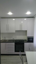 Продам 2 кім. квартиру з новим ремонтом, меблями, технікой фото 3 Продам 2 кім. квартиру з новим ремонтом, меблями, технікой фото 3