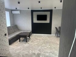 Продаж квартири з дизайнерським ремонтом в Центрі фото 3 Продаж квартири з дизайнерським ремонтом в Центрі фото 3