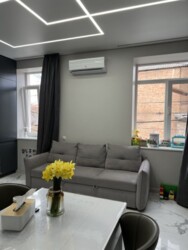 Продам простору 3 кім. квартиру з ремонтом, р-н Центр фото 3 Продам простору 3 кім. квартиру з ремонтом, р-н Центр фото 3