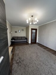 Продається простора та затишна 1-кімнатна квартира, район Шкільний, фото 2 Продається простора та затишна 1-кімнатна квартира, район Шкільний, фото 2