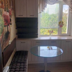 Продам 2 кім. квартиру, р-н Шкільний фото 1 Продам 2 кім. квартиру, р-н Шкільний фото 1