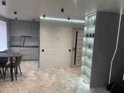 Продаж квартири з дизайнерським ремонтом в Центрі фото 2 Продаж квартири з дизайнерським ремонтом в Центрі фото 2