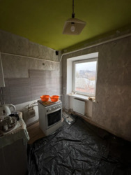 Продам 1 кім. квартиру з ремотом, центр міста фото 5 Продам 1 кім. квартиру з ремотом, центр міста фото 5