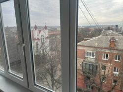 Продаж квартири з дизайнерським ремонтом в Центрі фото 12 Продаж квартири з дизайнерським ремонтом в Центрі фото 12