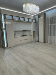 Ексклюзивна квартира в центрі міста з сучасним ремонтом фото 2 Ексклюзивна квартира в центрі міста з сучасним ремонтом фото 2