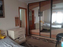 Продам 2 кім. квартиру , р-н Жадова, АТБ фото 2 Продам 2 кім. квартиру , р-н Жадова, АТБ фото 2