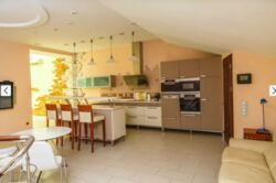 Продам двоповерхову квартиру Класса 'Люкс' Центр фото 15 Продам двоповерхову квартиру Класса 'Люкс' Центр фото 15