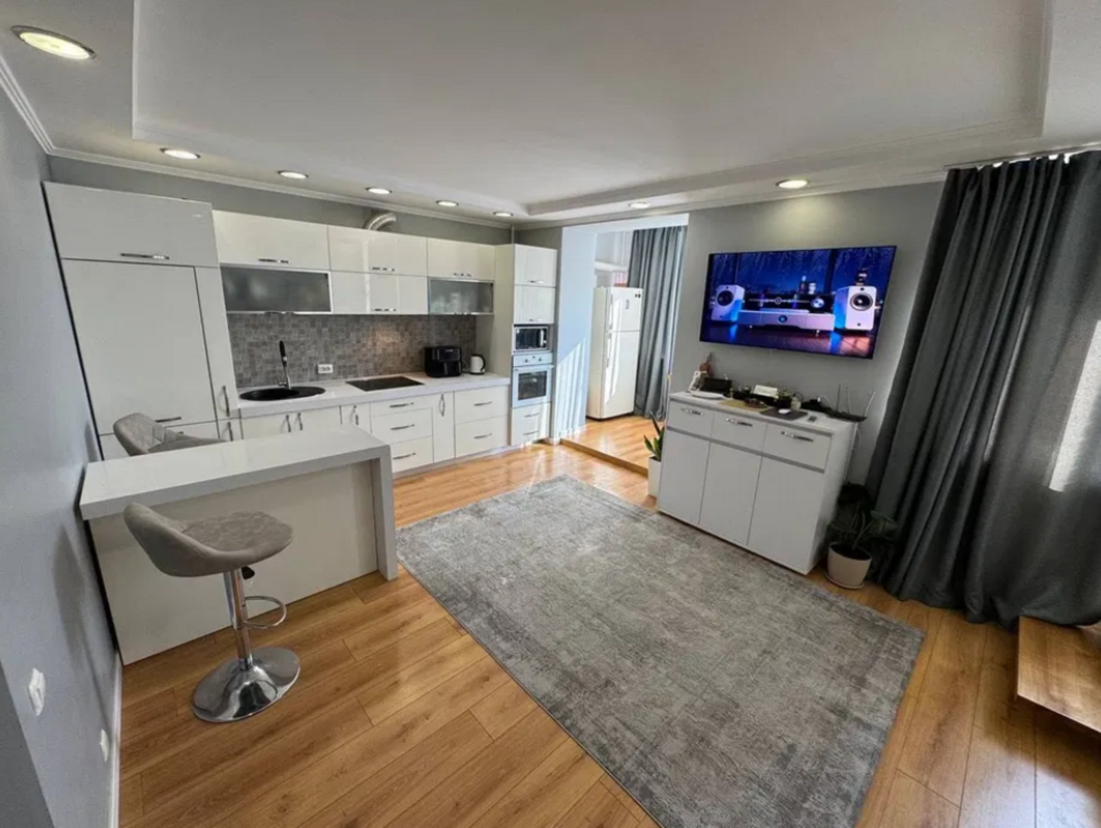 Продається квартира Хмельницька, Хмельницький, Виставка, Зарічанська фото 1 Продається квартира Хмельницька, Хмельницький, Виставка, Зарічанська фото 1