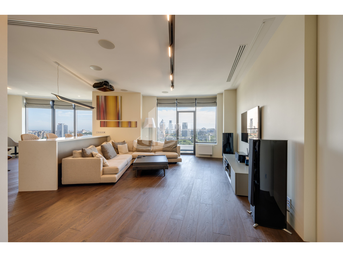  2-  (100 2)     Skyline,   26  1