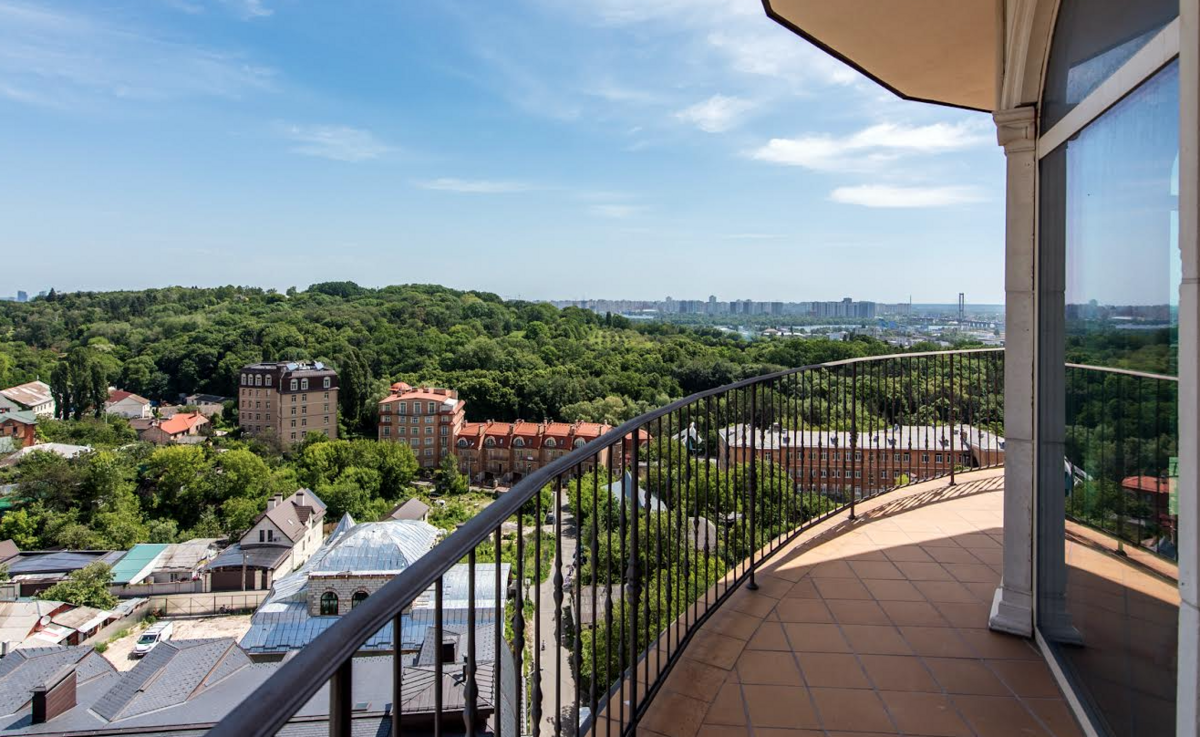    Renaissance Residence, , 10  1