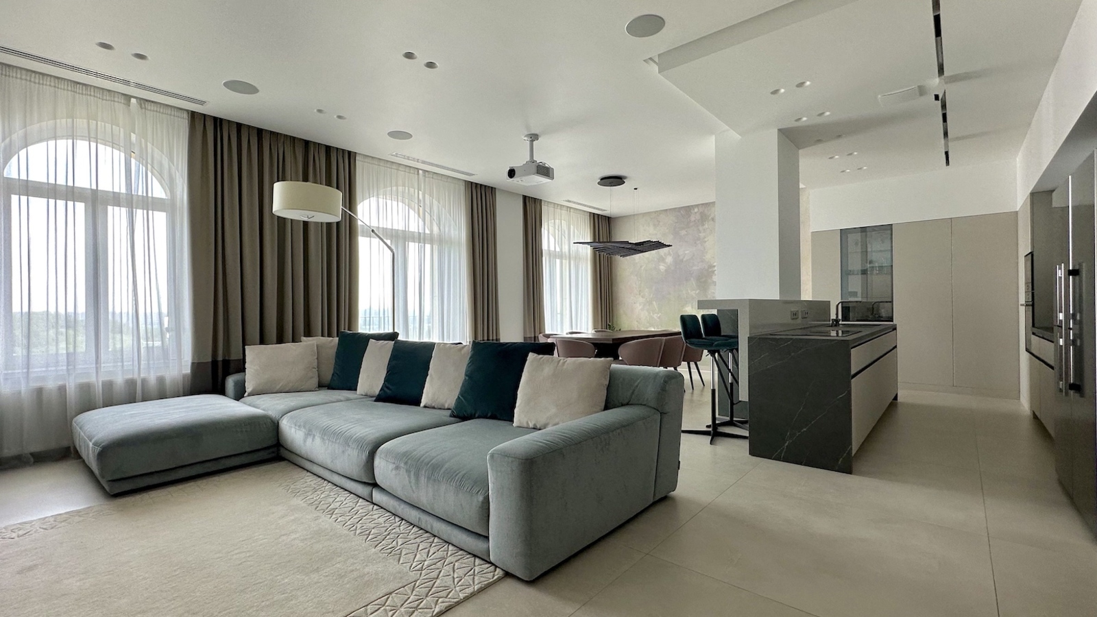  Renaissance Residence  1