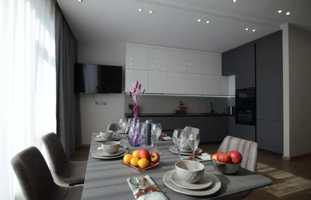  4   120     BUSOV HILL       1