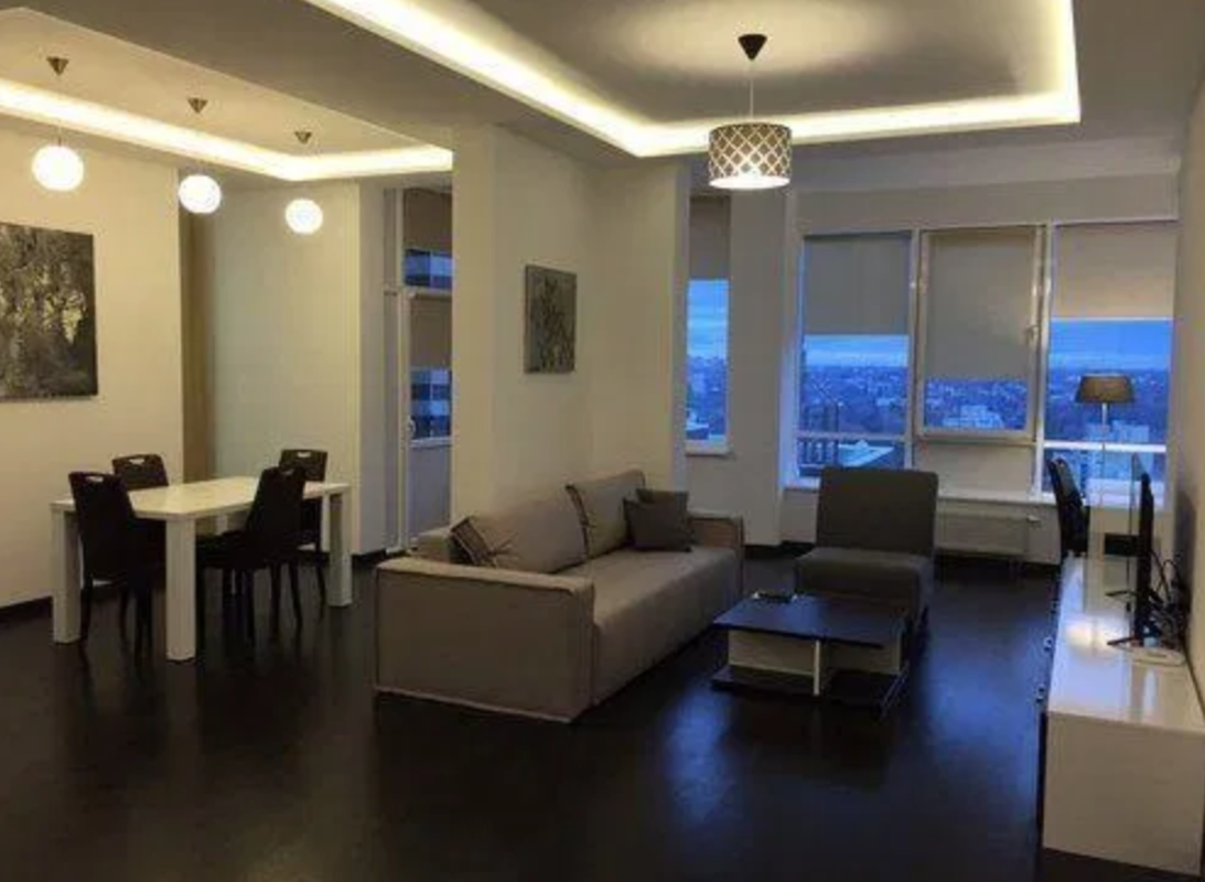Продажа 2-х комнатной квартиры (80 м2) в ЖК Престиж Холл фото 1 Продажа 2-х комнатной квартиры (80 м2) в ЖК Престиж Холл фото 1