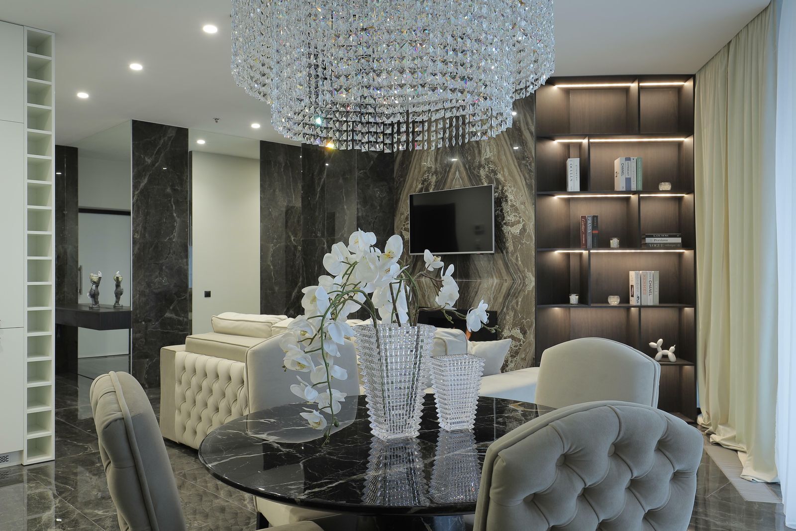  TARYAN Towers,    II . ( ), 12  1