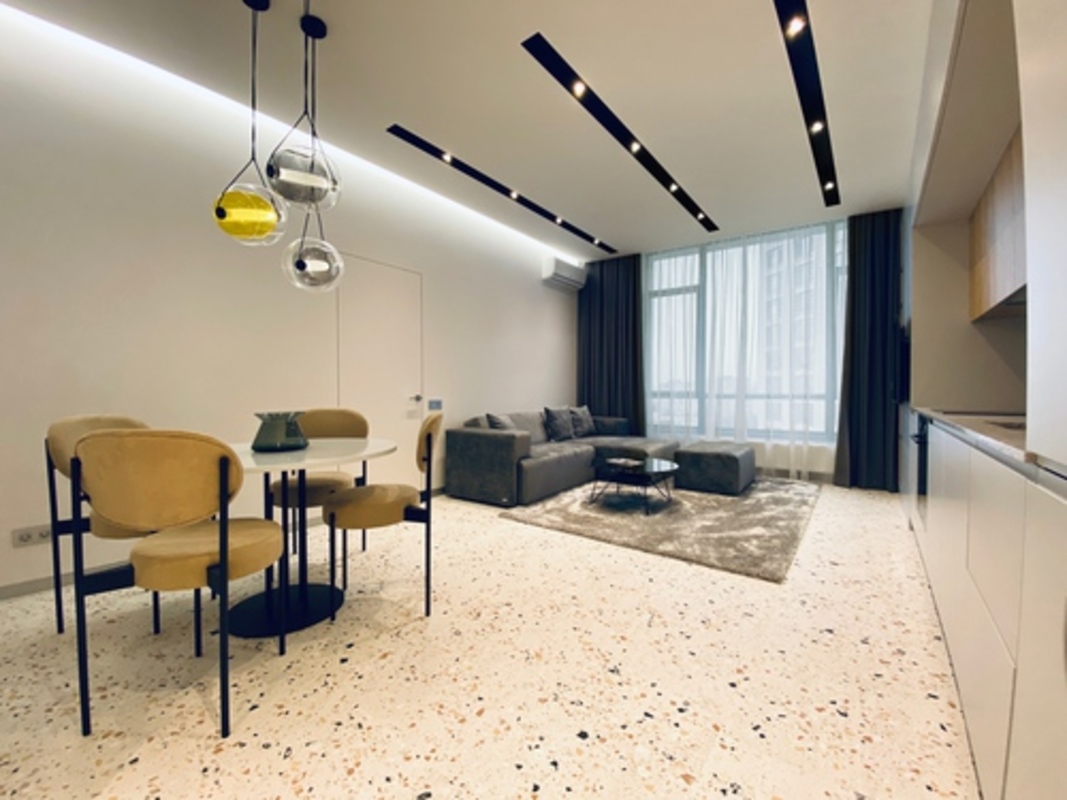 Park Avenue VIP, . , 29 /  ,   1