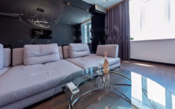  2    Royal Tower  ,  37  3
