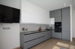 4   120     BUSOV HILL       2