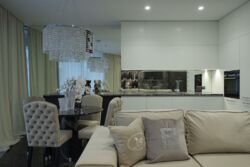  TARYAN Towers,    II . ( ), 12  11