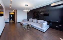  2    Royal Tower  ,  37  2