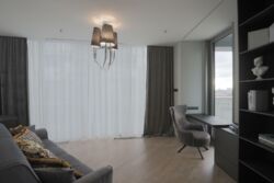  TARYAN Towers,    II . ( ), 12  6